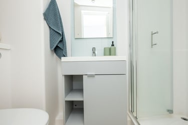 1 bed flat, Stour Road, Bow, London, E32EQ - Image 2